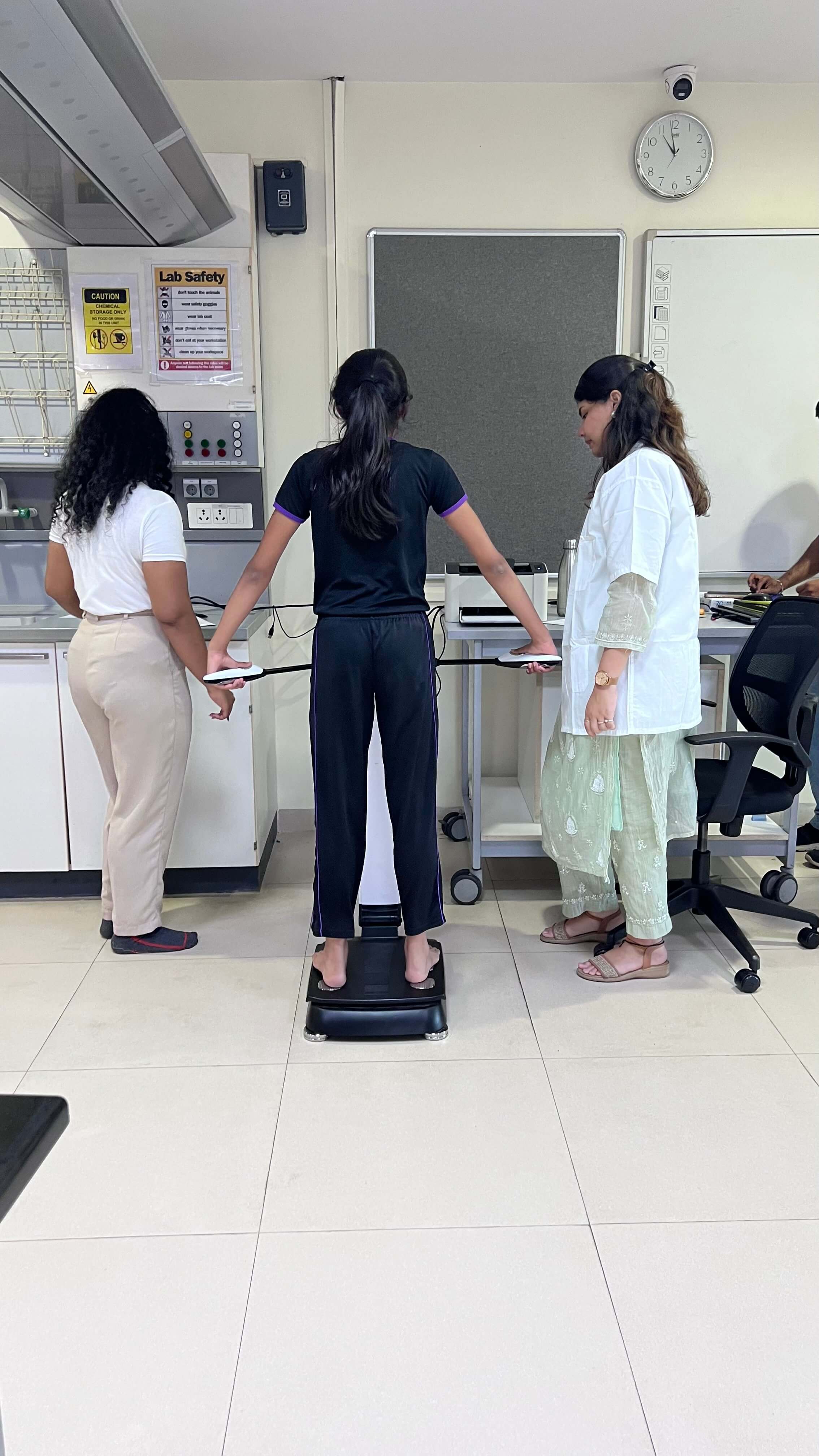 Body composition analysis equipment used for the child nutrition programme